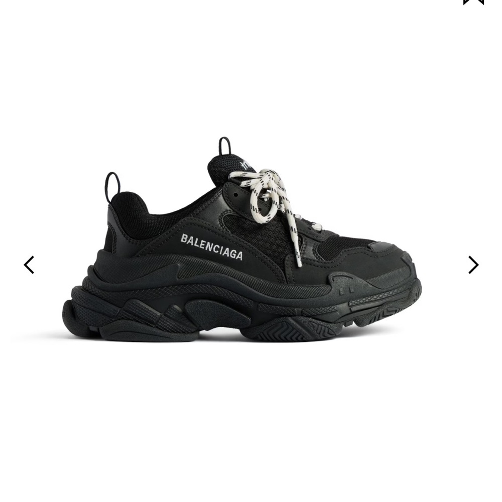 BALENCIAGA TRIPLE S SNEAKER IN BLACK